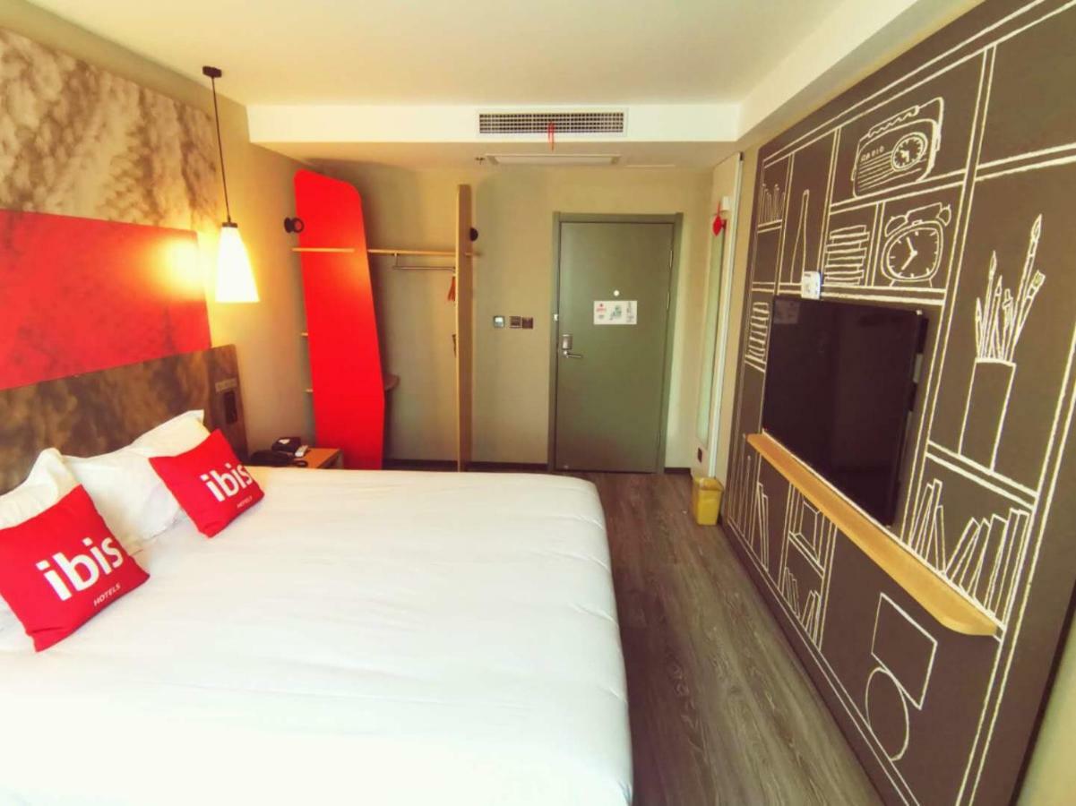 Ibis Tianjin Railway Station North Square Hotel Exterior photo